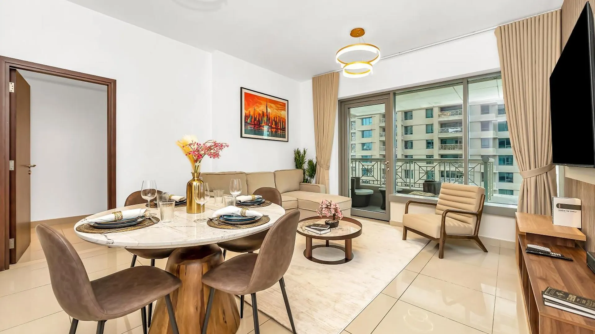 New Burj Khalifa & Fountain Views & Work Station Apartment Dubai