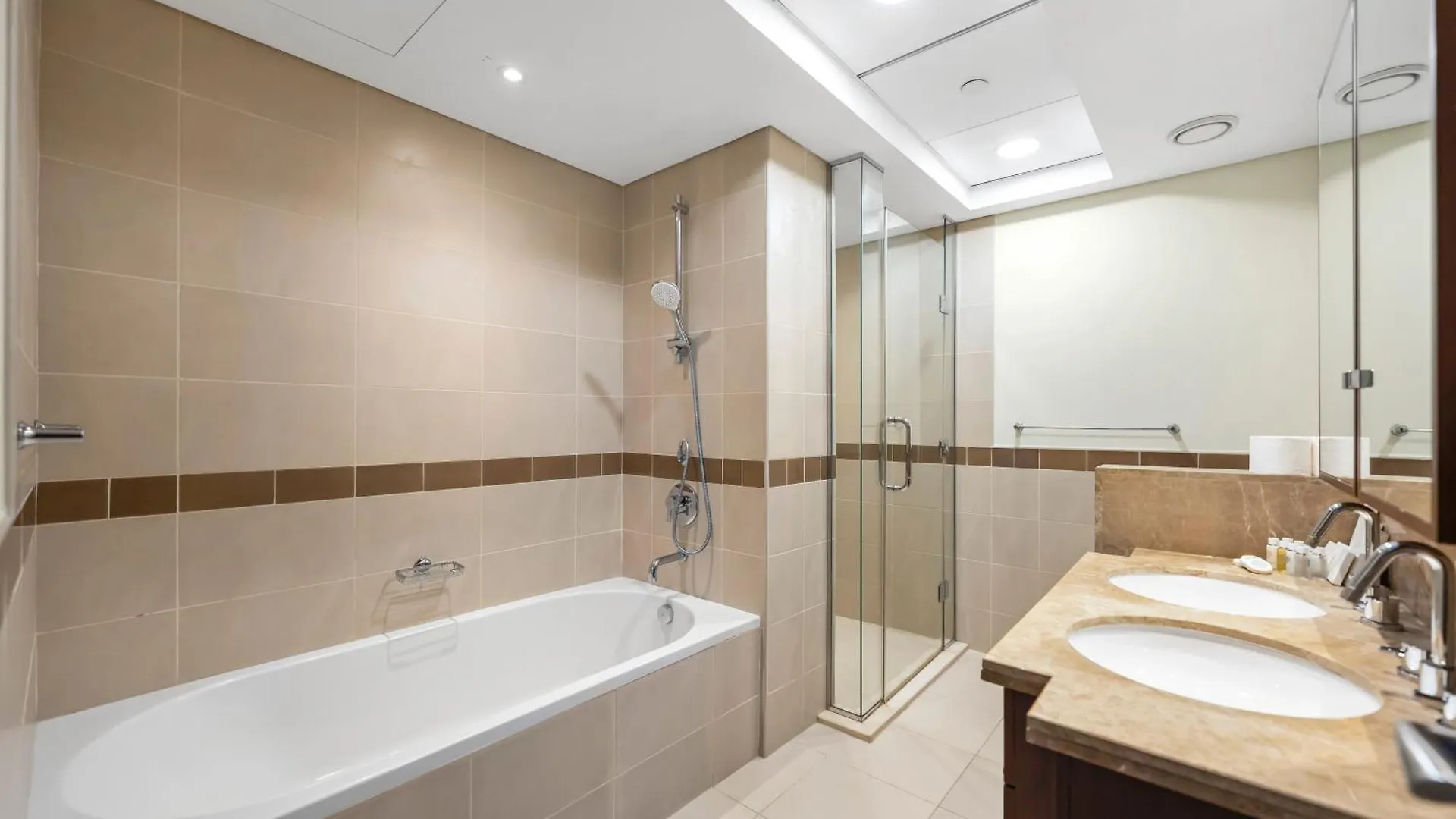 New Burj Khalifa & Fountain Views & Work Station Apartment Dubai 0*,